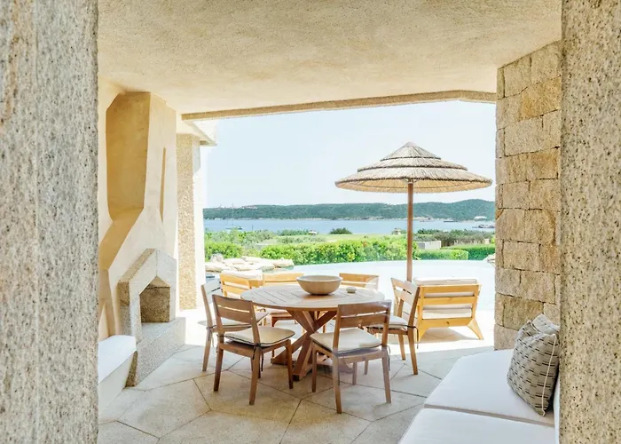 Pitrizza, Costa Smeralda 切尔沃港