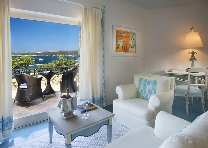 Pitrizza, Costa Smeralda 切尔沃港